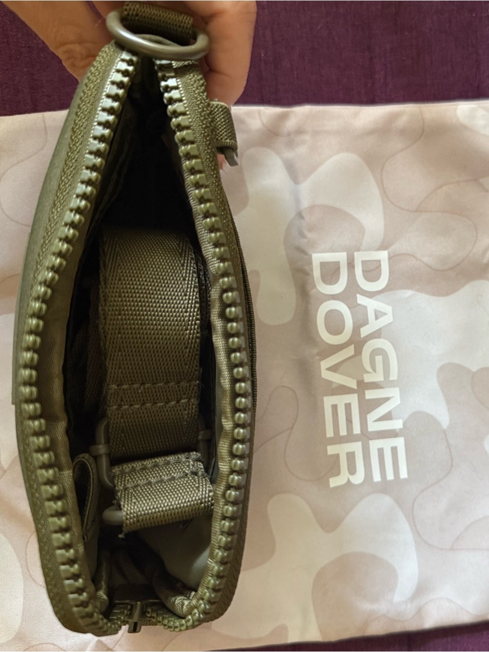 Dagne Dover Mara Phone Sling in Olive Green - Picture 3 of 10